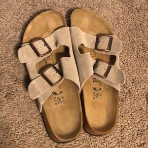 Betula sandals